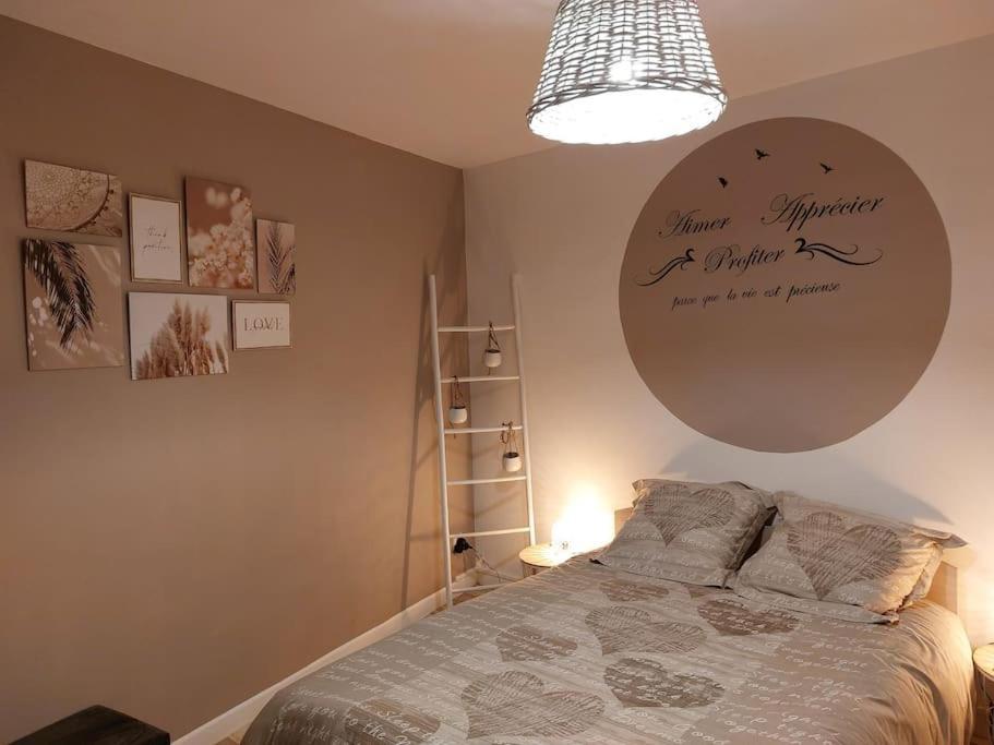 Appart Hyper Centre- Parking Appartement Vierzon Buitenkant foto